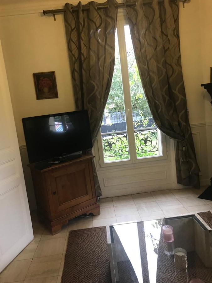 Maison En Pierre De Taille Le Raincy Екстер'єр фото