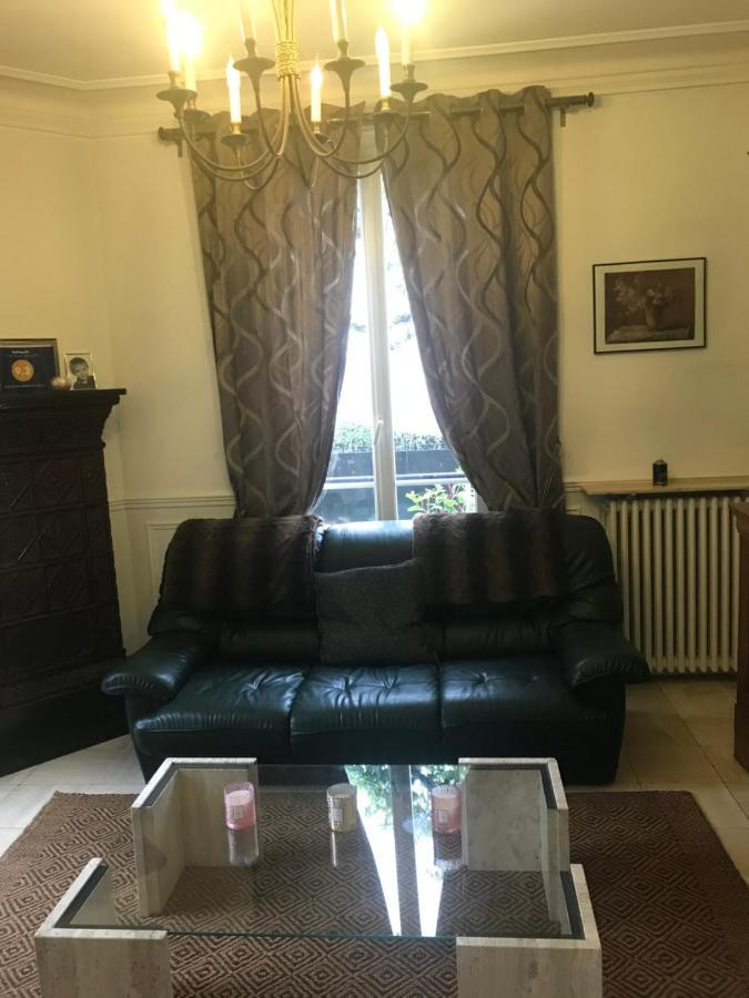 Maison En Pierre De Taille Le Raincy Екстер'єр фото